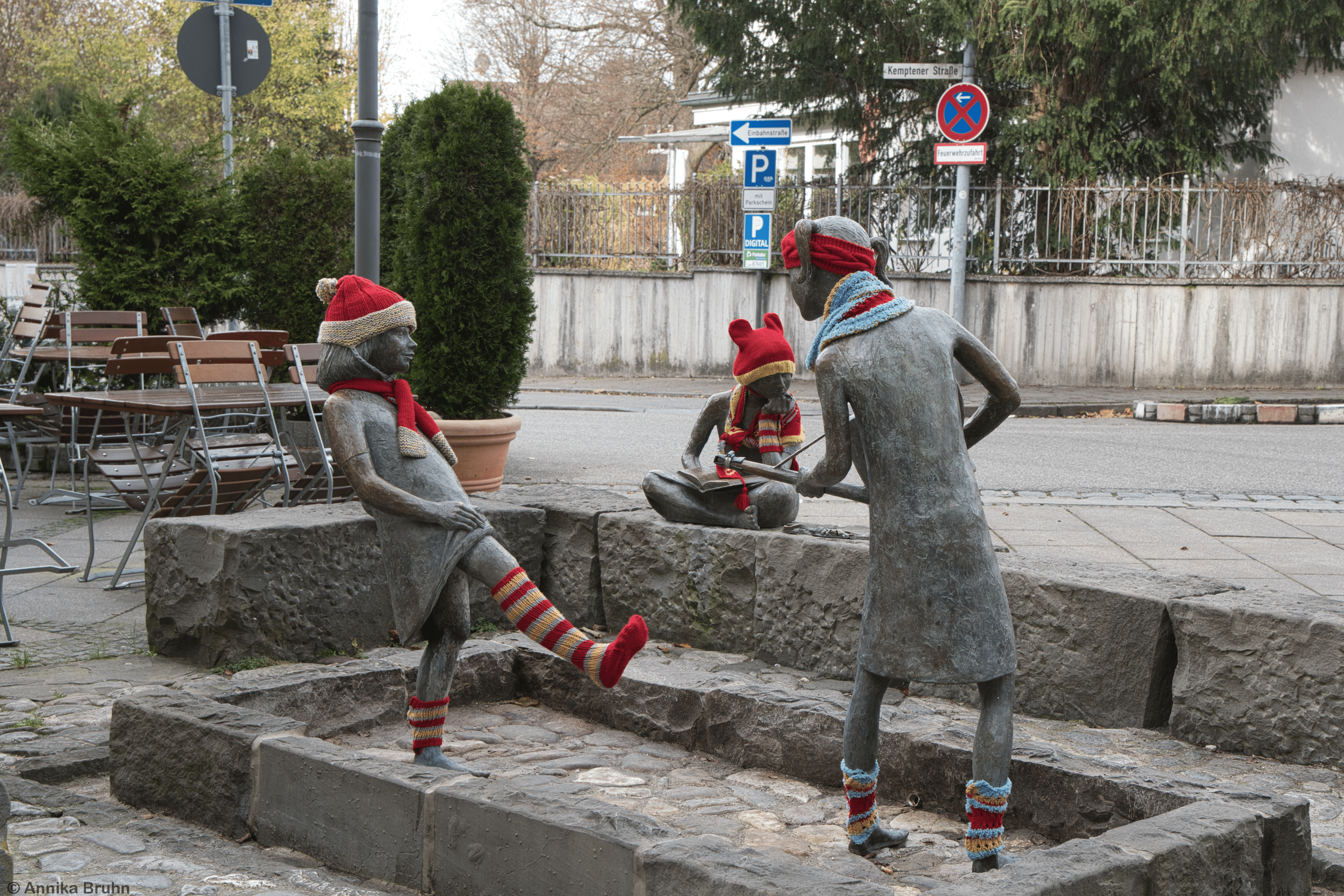 Winterlicher Mädchenbrunnen